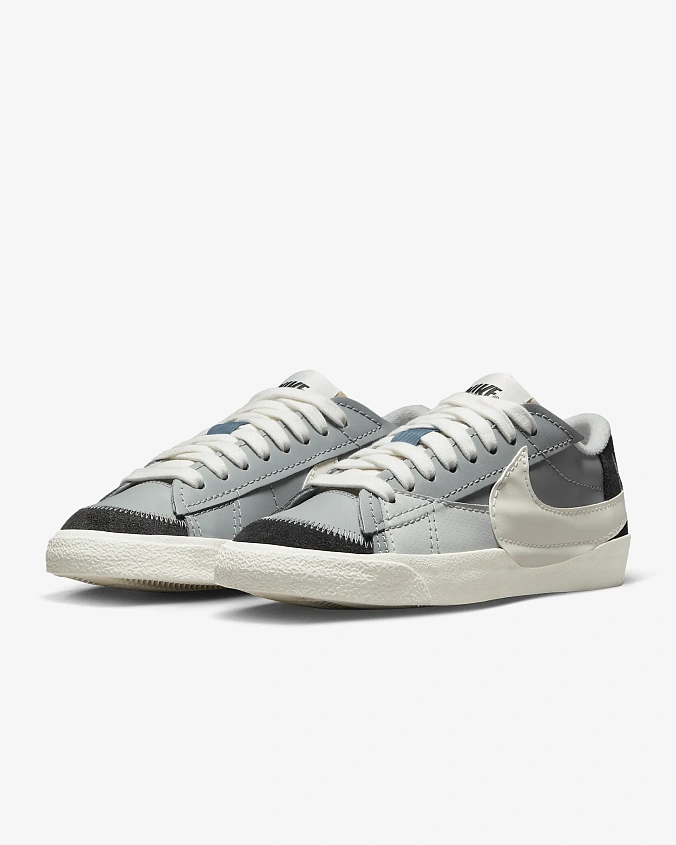 Кроссовки Nike Blazer Low '77 Jumbo SE Light Smoke Grey/Photon Dust/Anthracite/Sail